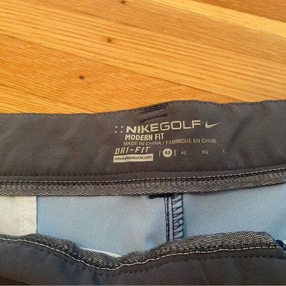 Nike Golf Modern Fit Drifit navy pattern men’s shorts - Picture 3 of 4